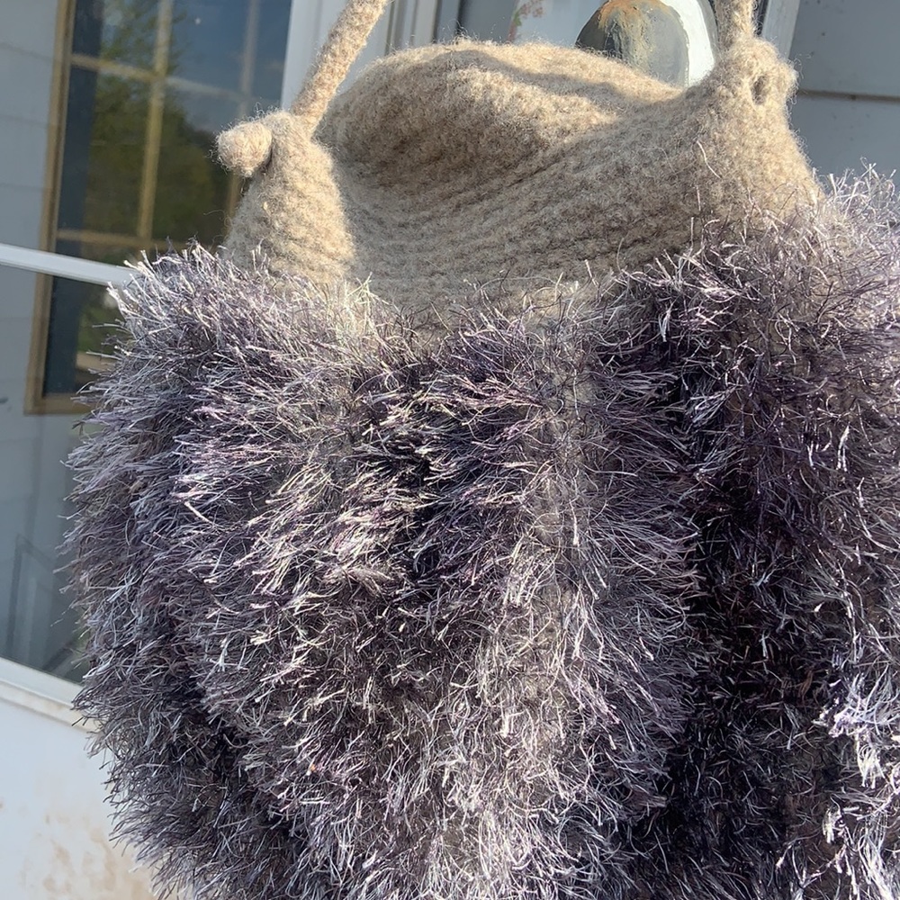 purse - Picture 2 of 2